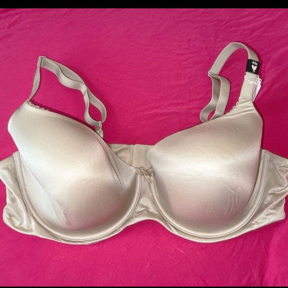 NWT Victoria’s Secret Body by Victoria Lightly Lined Full Coverage Bra 44D - Picture 2 of 7
